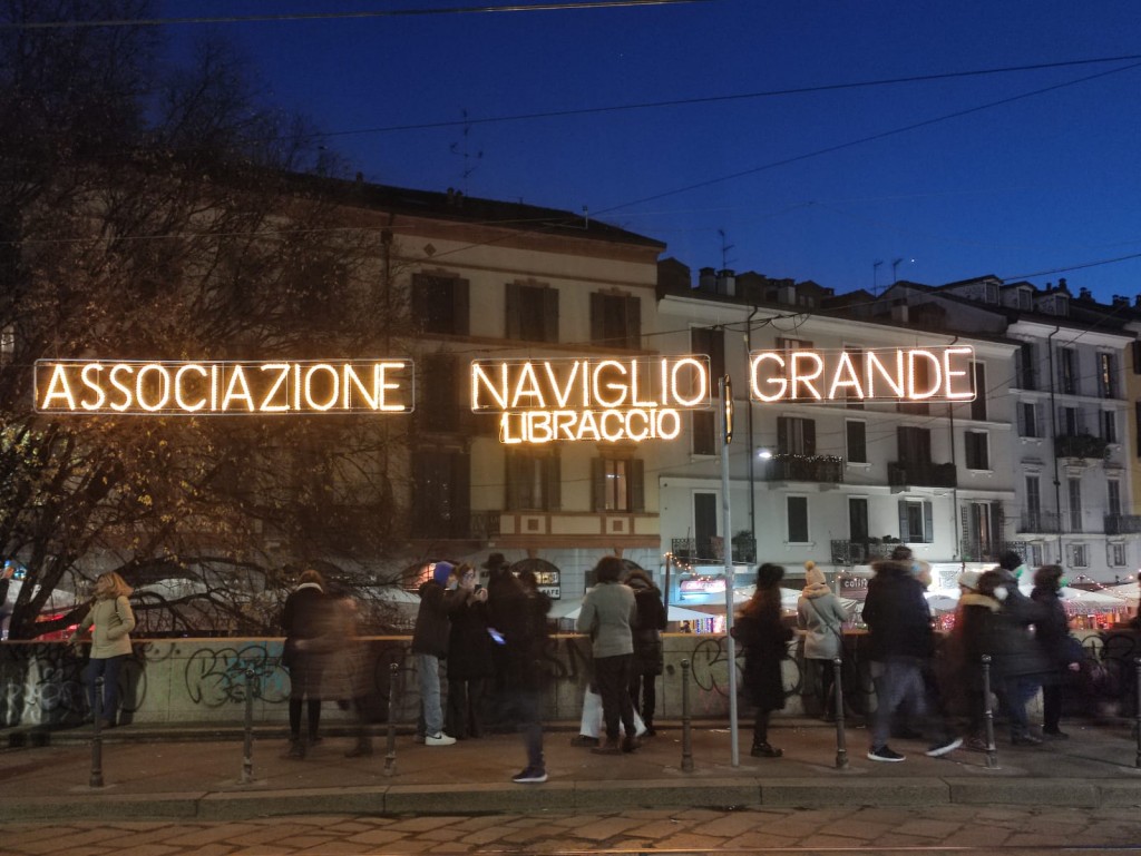 FOTO LUMINARIA LIBRACCIO